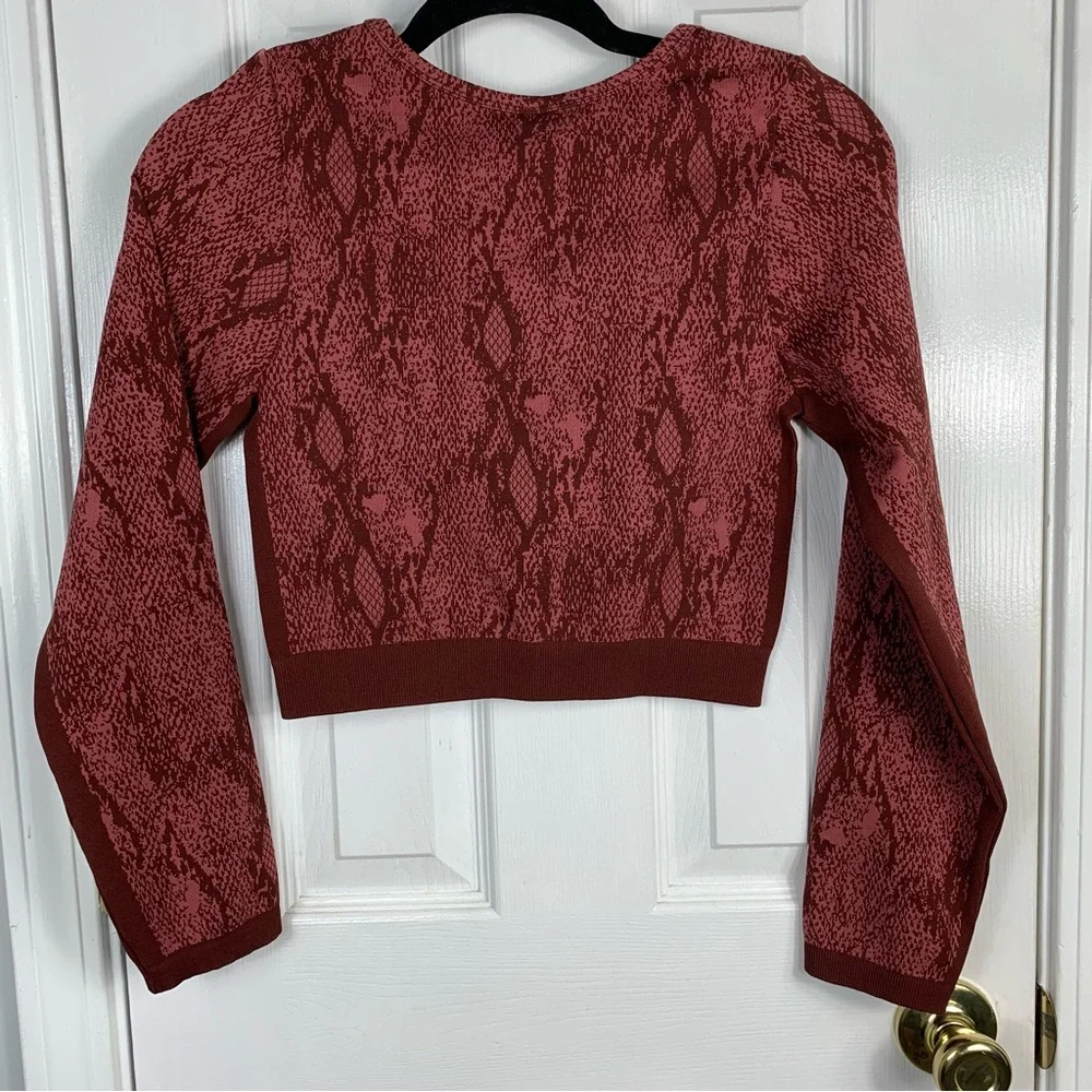 Fabletics Kamila Seamless Long Sleeve Top Size Large